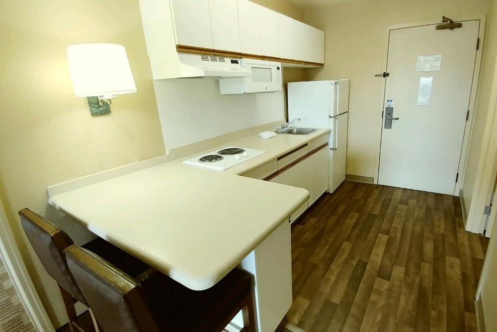One Bedroom Suite - Non-Smoking interior